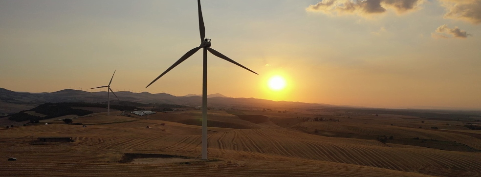 Loans for fossil fuel projects: leading banks are slow to support a carbon-free economy Loans for fossil fuel projects: leading banks are slow to support a carbon-free economy