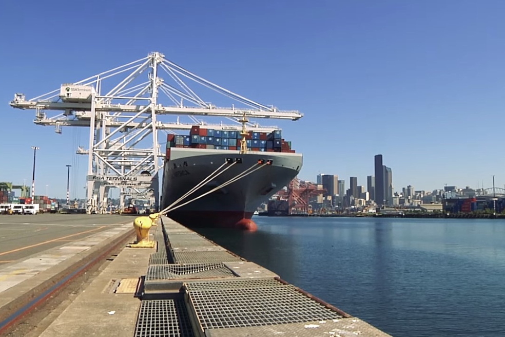 Процесс модернизации и расширения морских портовых комплексов чрезвычайно сложен