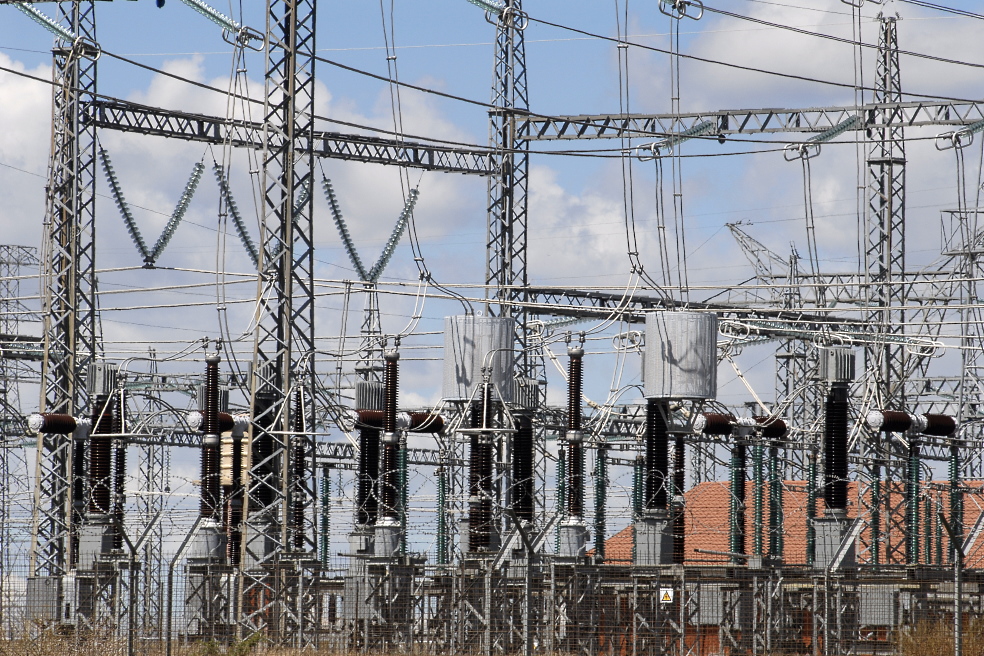 Конкретные требования, предъявляемые к проектированию строительству опоры ЛЭП определяются напряжением