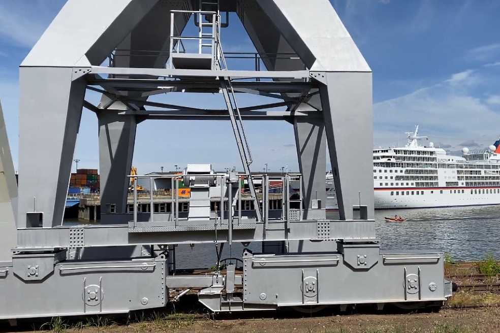 Инвестиционный кредит — банковский кредит для финансирования проектов, реализуемых заемщиком, целью которых является восстановление, модернизация и увеличение стоимости основных средств