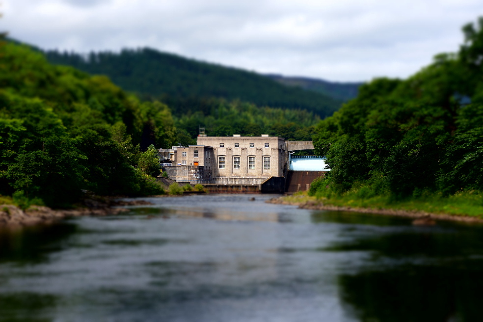 Подходящие условия для строительства малых ГЭС можно найти на большей части территории России и постсоветских республик, особенно в Сибири