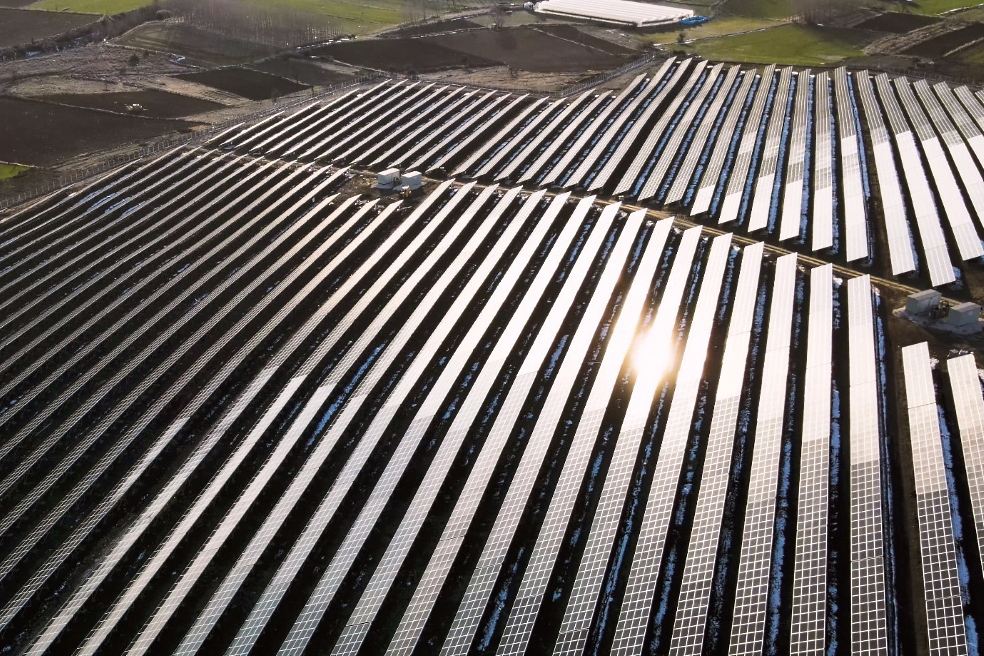 Финансовая команда ESFC Investment Group накопила значительный опыт предоставления услуг проектного финансирования строительства солнечных электростанций и ветряных ферм по всему миру