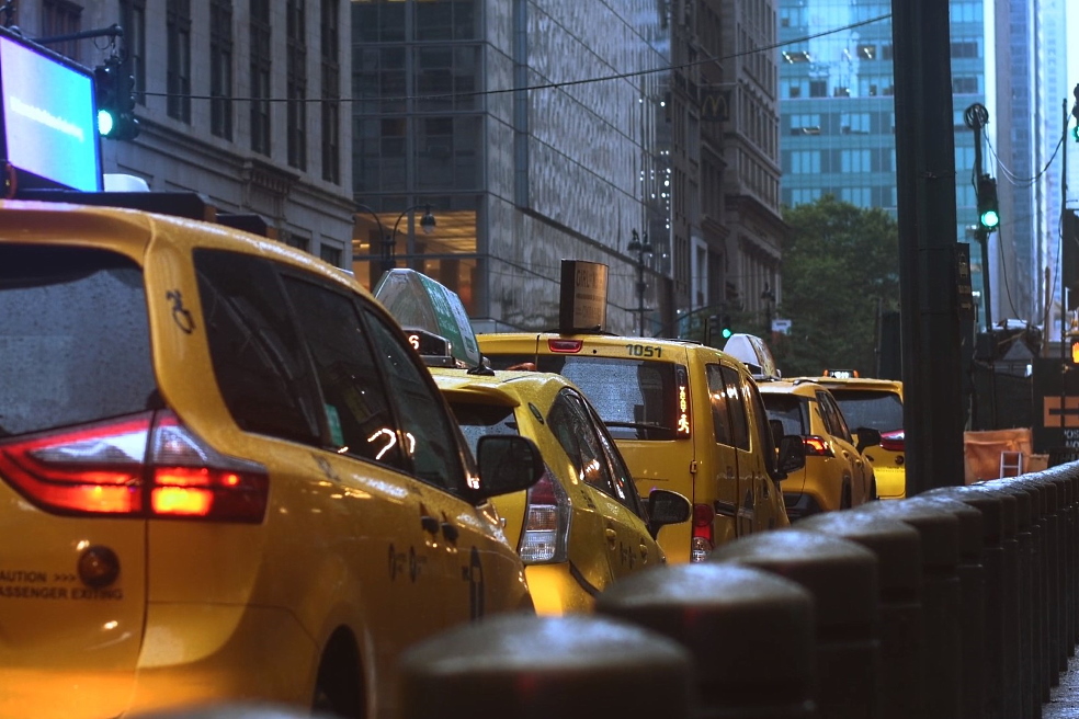 Финансирование и кредитование заводов автомобильной промышленности за последние 15 лет резко сместилось на Восток