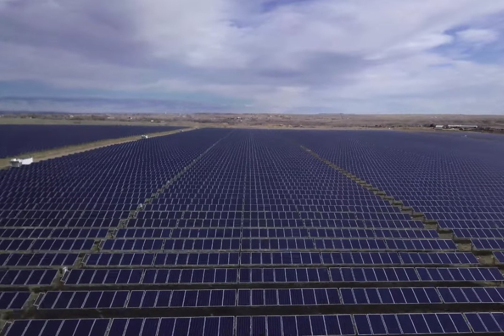 Прежде чем приступить к строительству солнечной электростанции на промышленной площадке, необходимо учесть несколько основных параметров