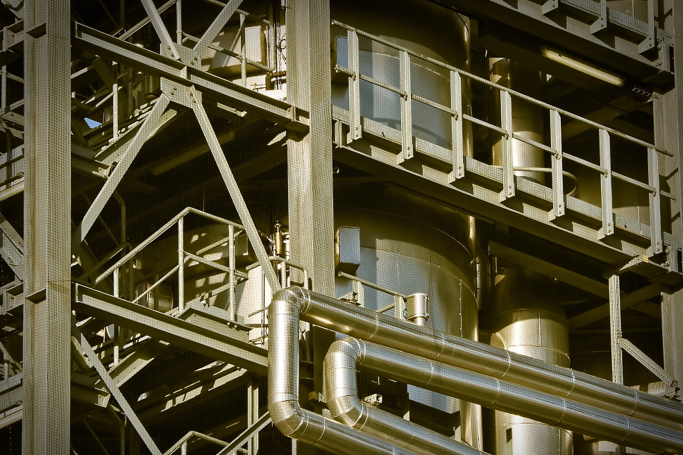 Производство, передача и распределение электрической энергии входит в зону ответственности электрического инжиниринга Производство, передача и распределение электрической энергии входит в зону ответственности электрического инжиниринга